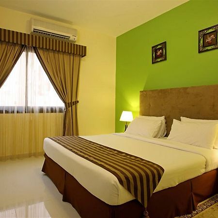 דובאי Hyde Park Hotel מראה חיצוני תמונה