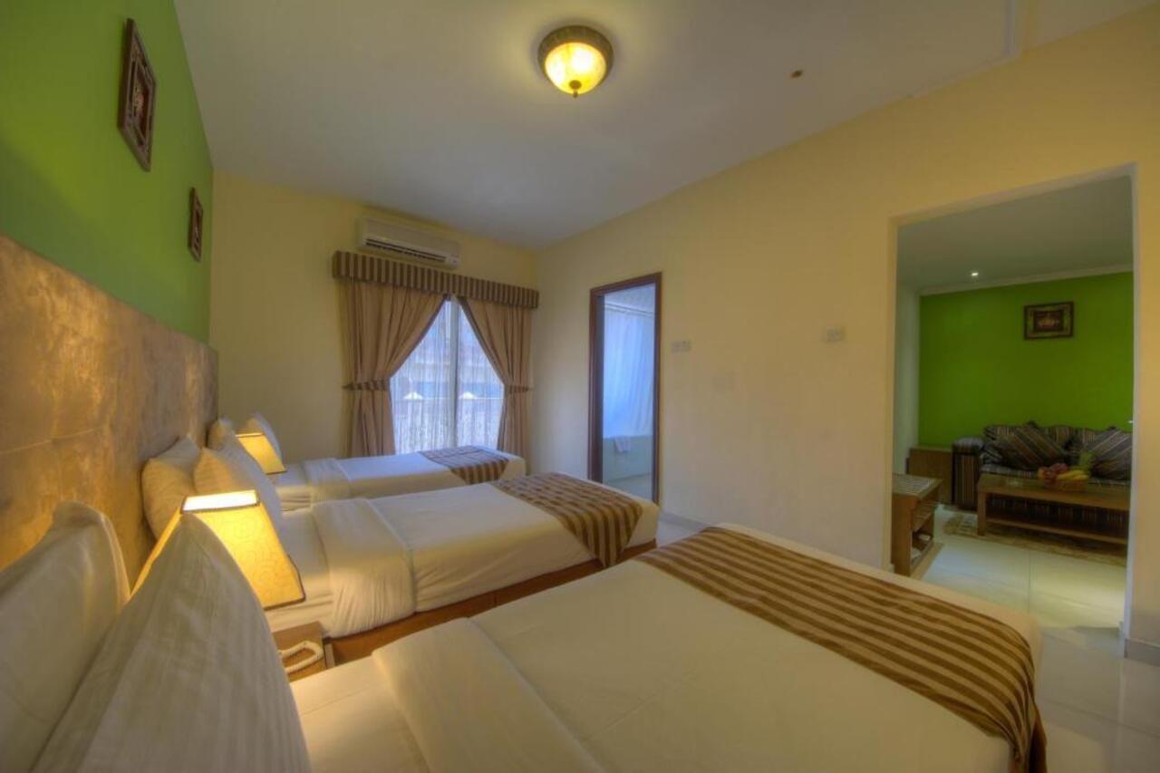 דובאי Hyde Park Hotel מראה חיצוני תמונה