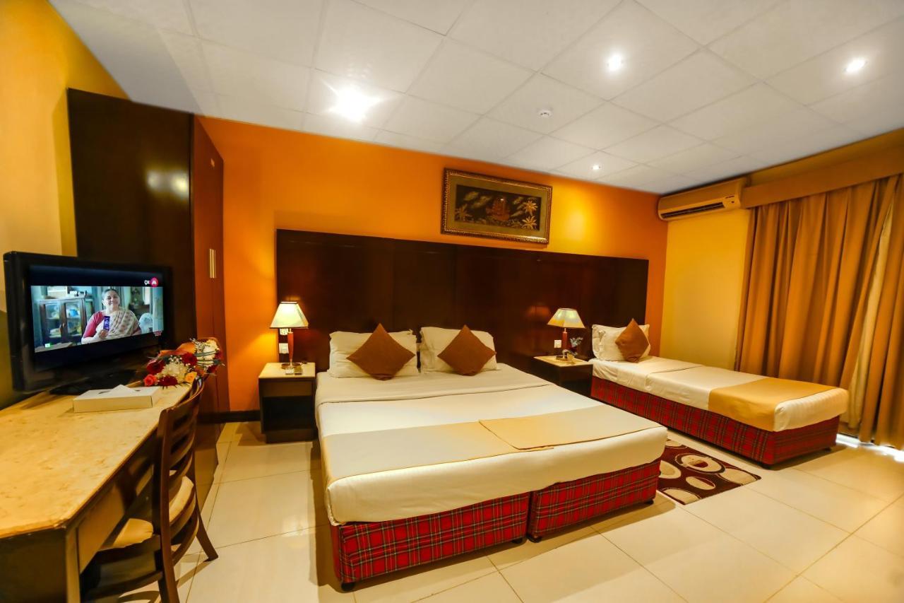 דובאי Hyde Park Hotel מראה חיצוני תמונה